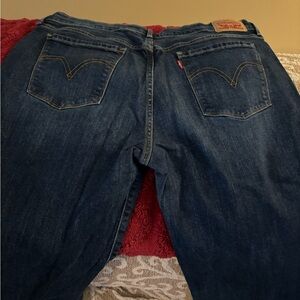 EUC Levi jeans